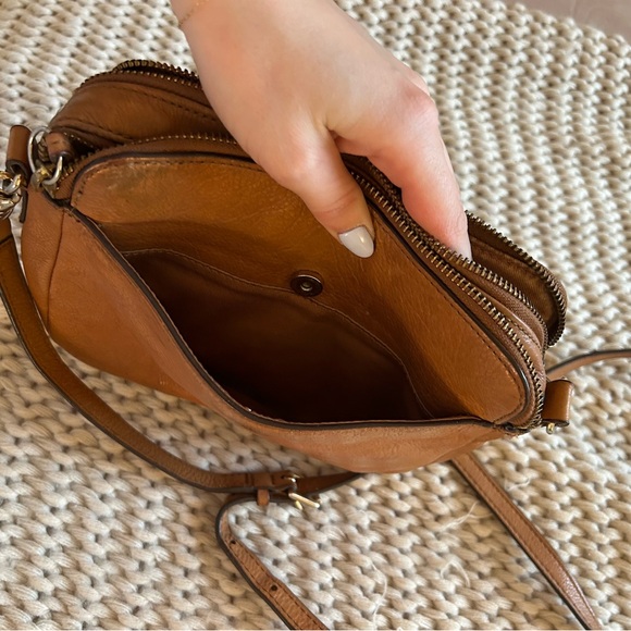 Fossil Crossbody - Picture 5 of 5
